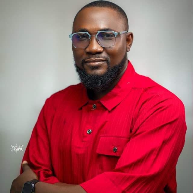 Portrait of Dr. Mohammed El-Nasir Al-Amin, founder of the Ilorin Creative and Cultural Foundation.